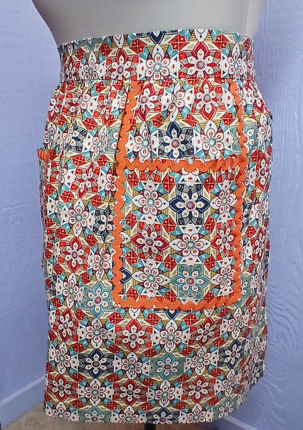 Kitchen Half-apron cotton medallion print