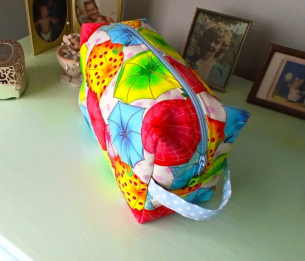 Boxy Makeup Bag with Zipper & Handle, 100% Cotton Prints