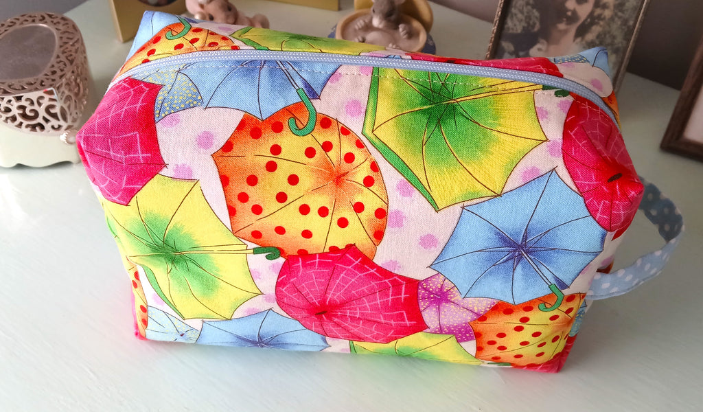 Boxy Makeup Bag with Zipper & Handle, 100% Cotton Prints