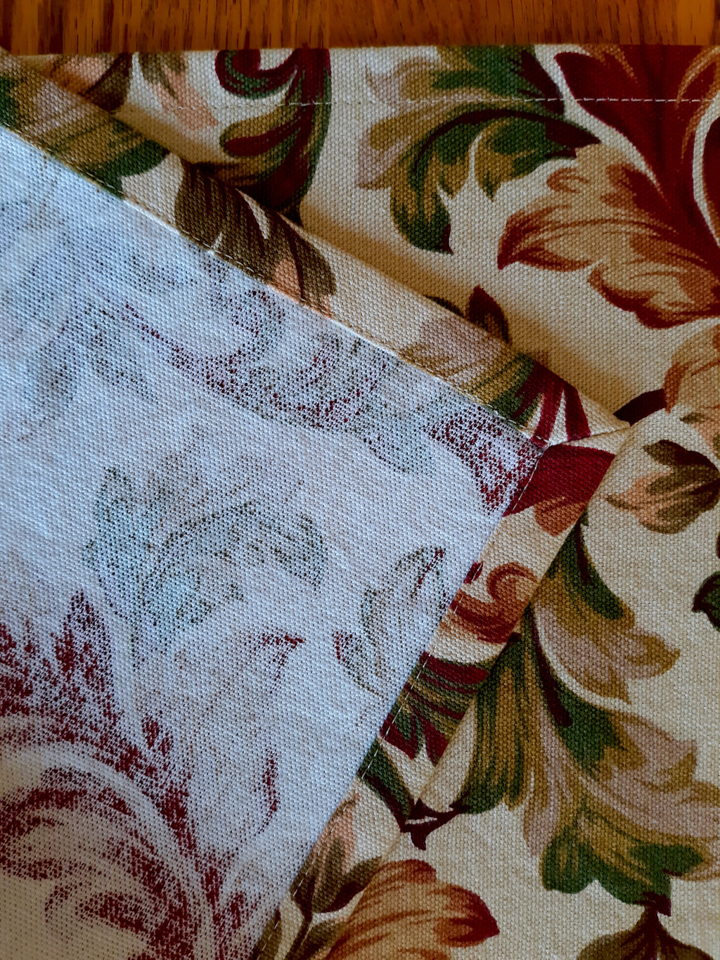 Florentine Design Table Runner, Terracotta Sage Green 100% Cotton