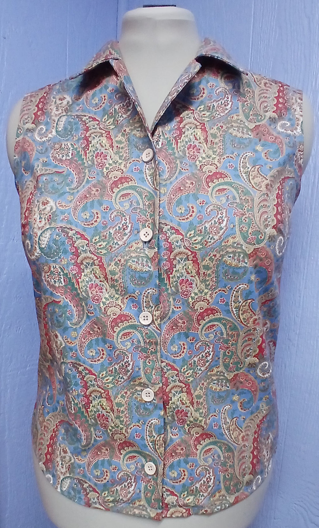 Ladies Sleeveless Cotton Blouse, Multicolor Paisley Design