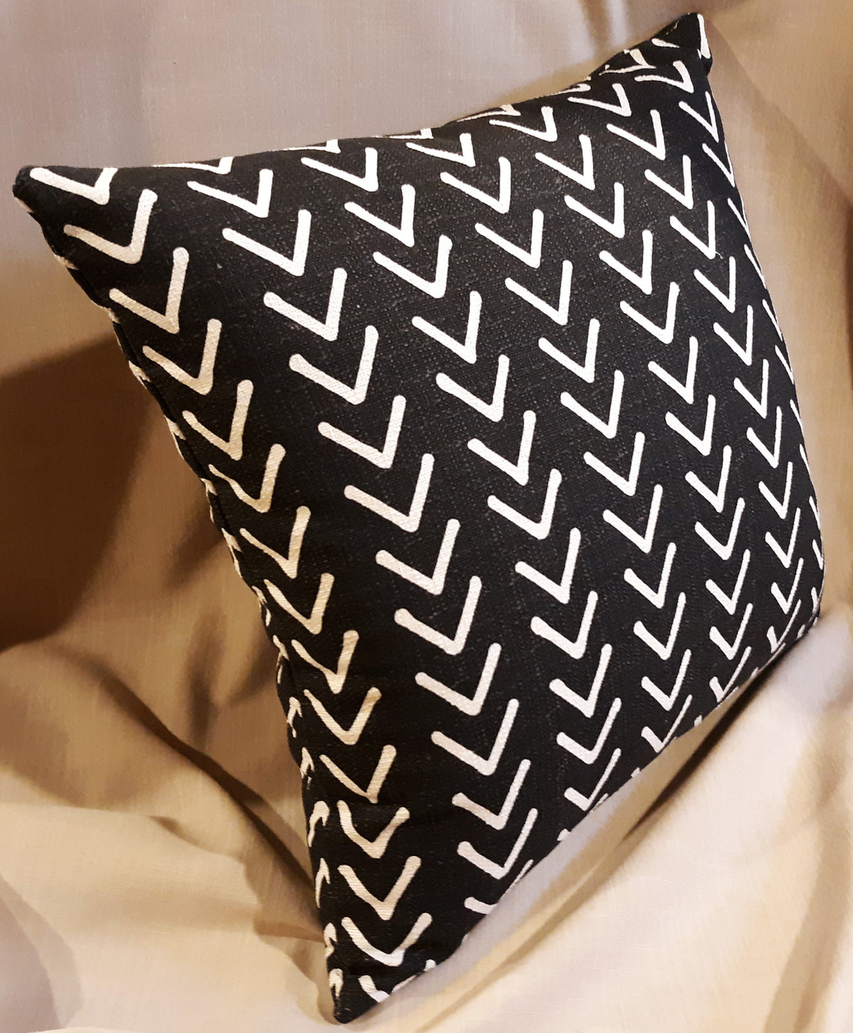 Mudcloth Throw Pillow Cover | Black & Ivory Chevron | 18"x18" | Handmade in USA
