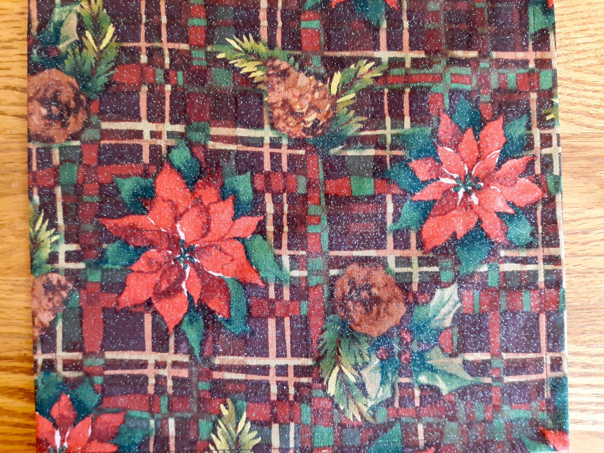 Rustic Christmas Table Runner, Poinsettias