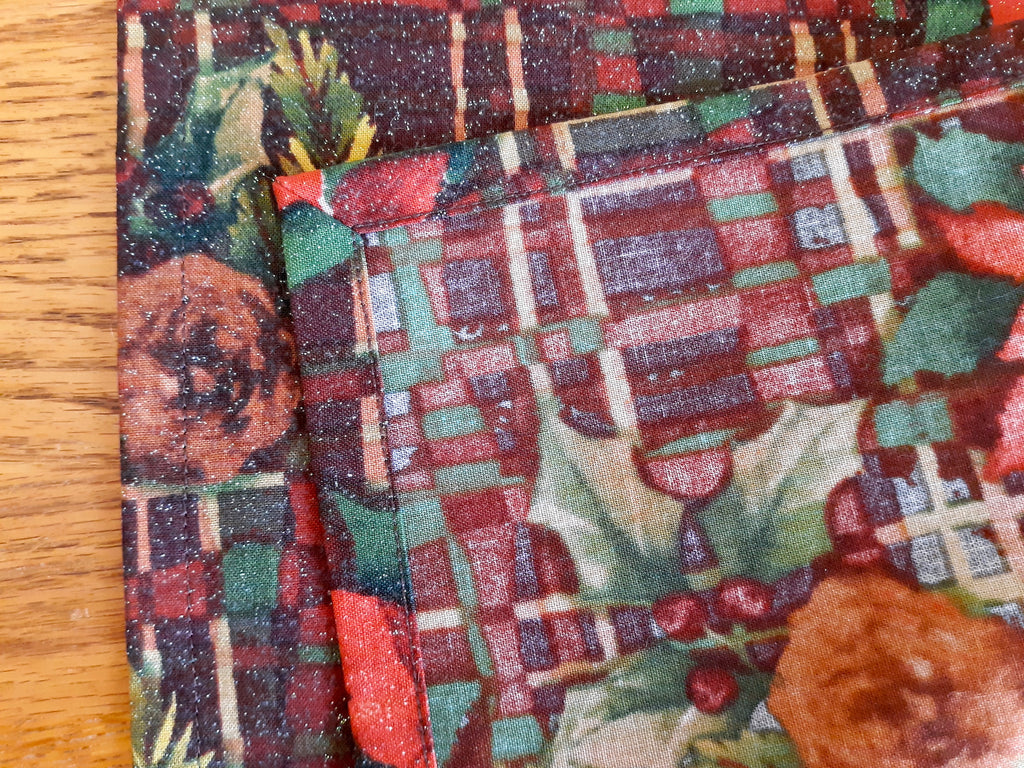 Rustic Christmas Table Runner, Poinsettias